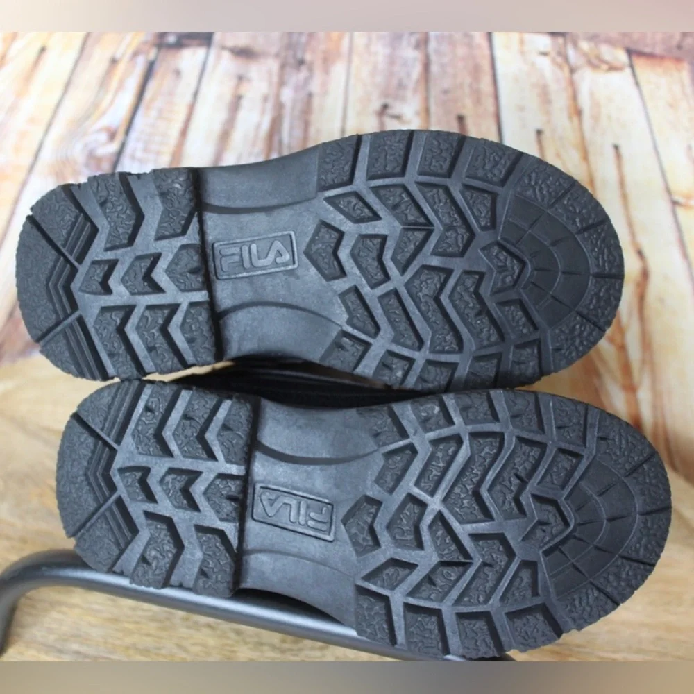 Fila | Boys Weather Tech Extreme Kids Winter Boot Brown Black size 11